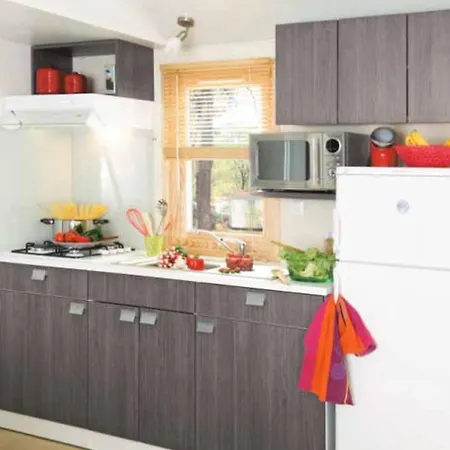 Mobil-home Confortable - 6 Pers. - Api-1-52-2167 אתר קמפינג